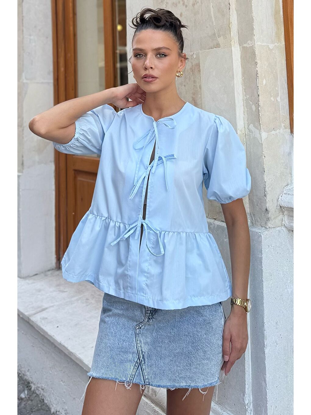 Mavi Kadın Ön Bağlama Detaylı Fırfırlı Kol Lastikli Bluz-1
