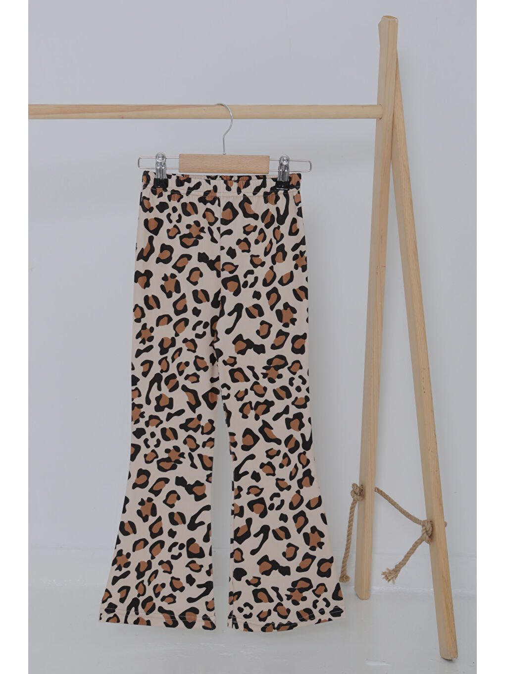 Kız Çocuk Bej Desenli İspanyol Paça Tayt - 27053