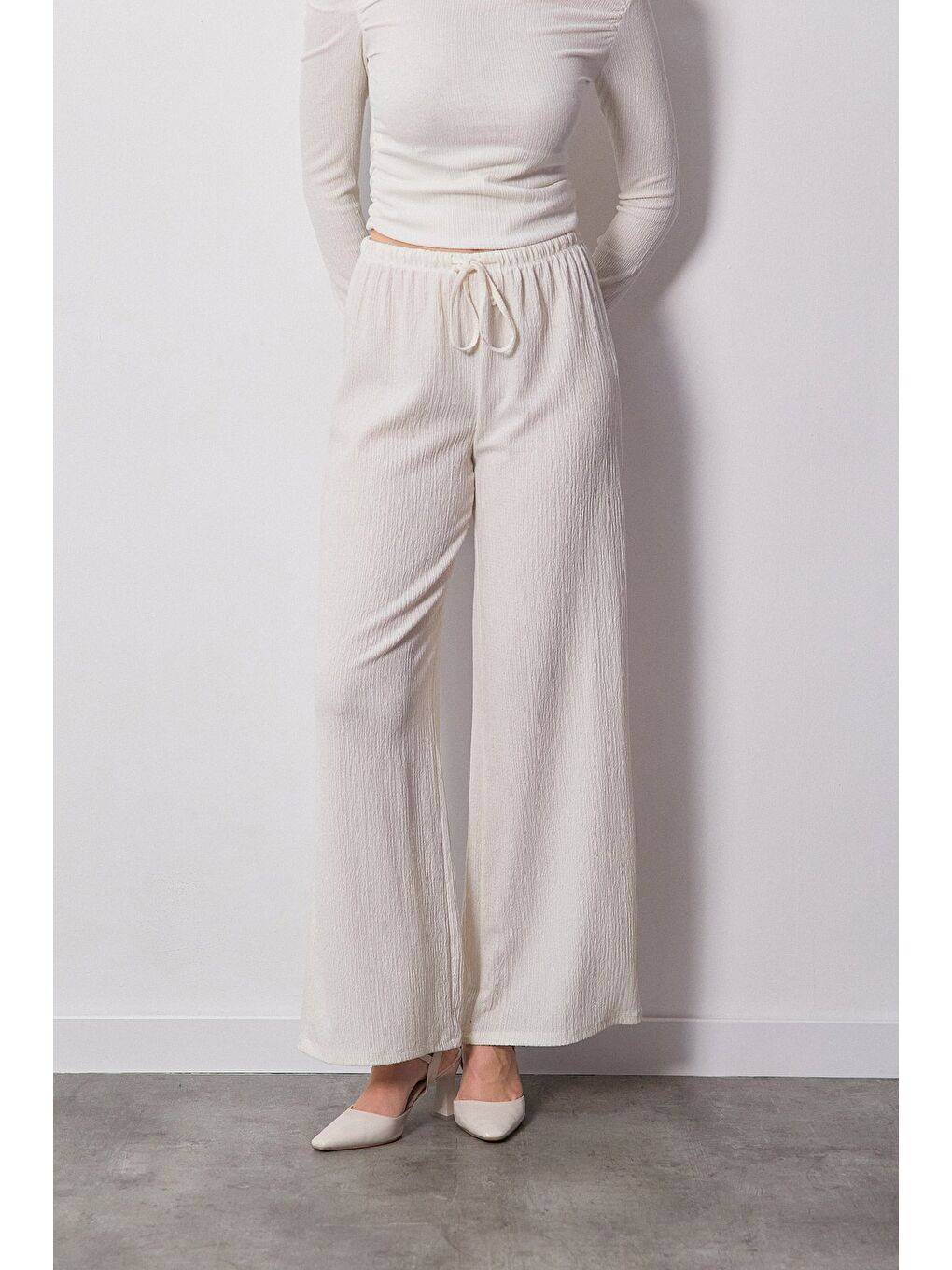 Ekru Beli Lastikli Bürümcük Kumaş Palazzo Pantolon-1