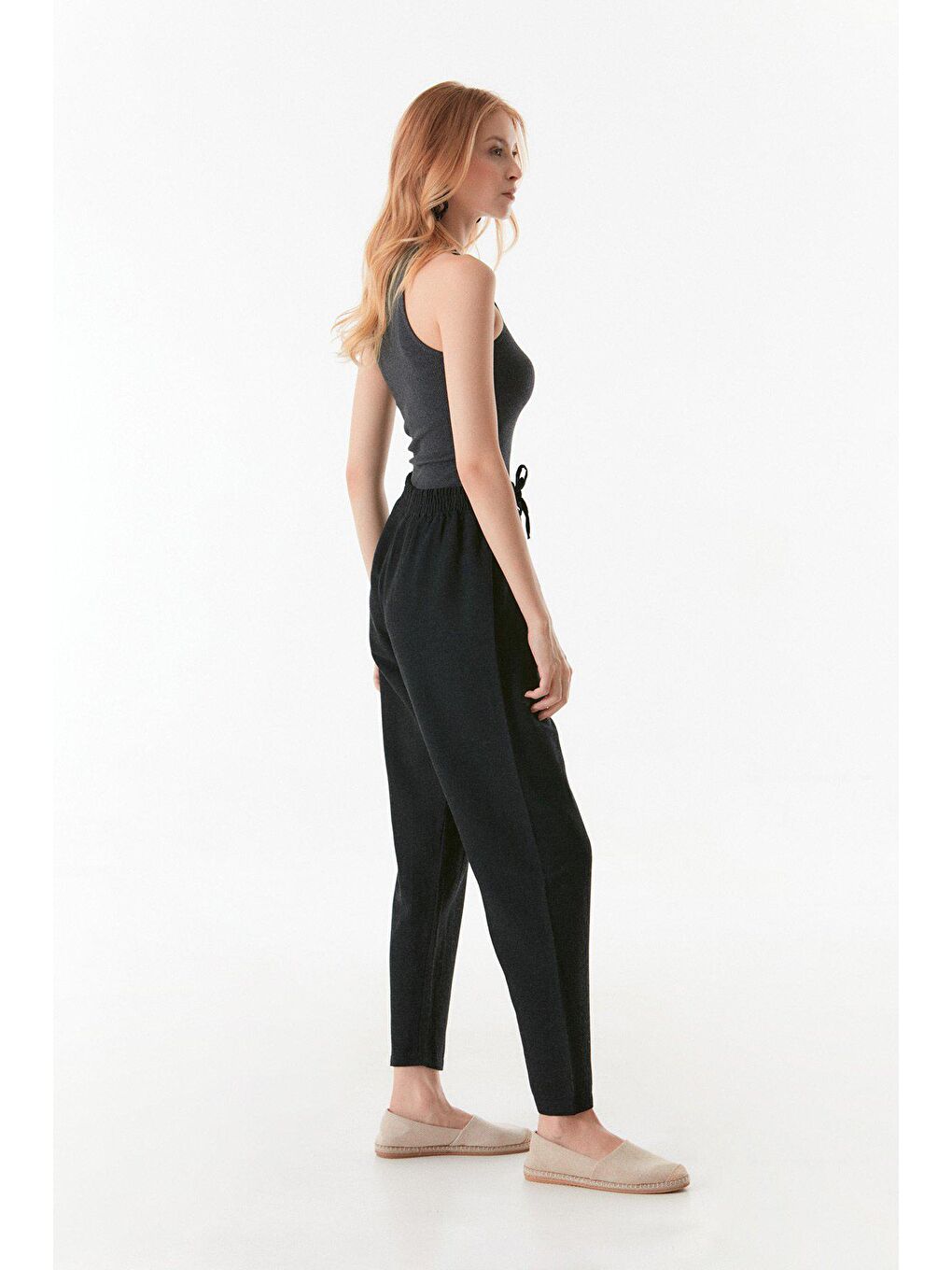 Siyah Beli Bağcıklı Keten Pantolon-4