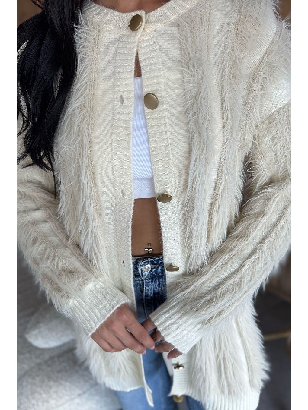 Ekru Kadın Sakallı Triko Hırka-1