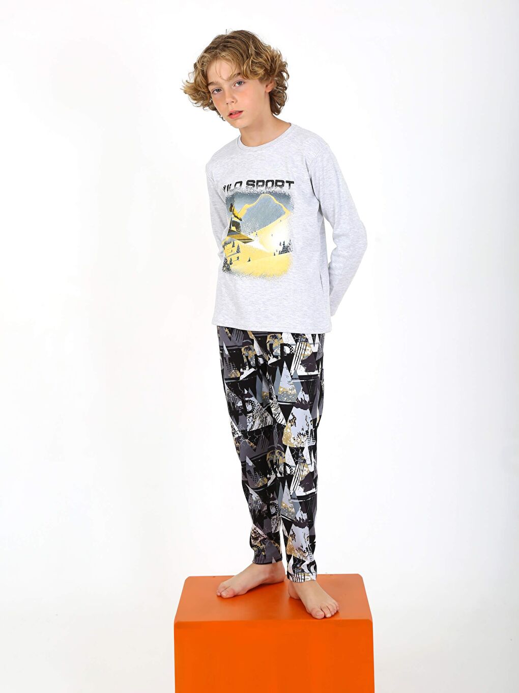 Beyaz Uzun Kollu Erkek Çocuk Pijama Takımı Wıld Sport