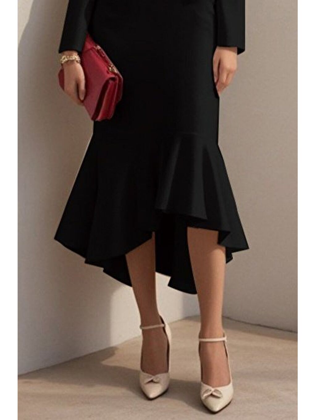 Siyah Kadın Uzun Kollu Yakalı Belden Oturtmalı Midi Ithal Krep Elbise-2