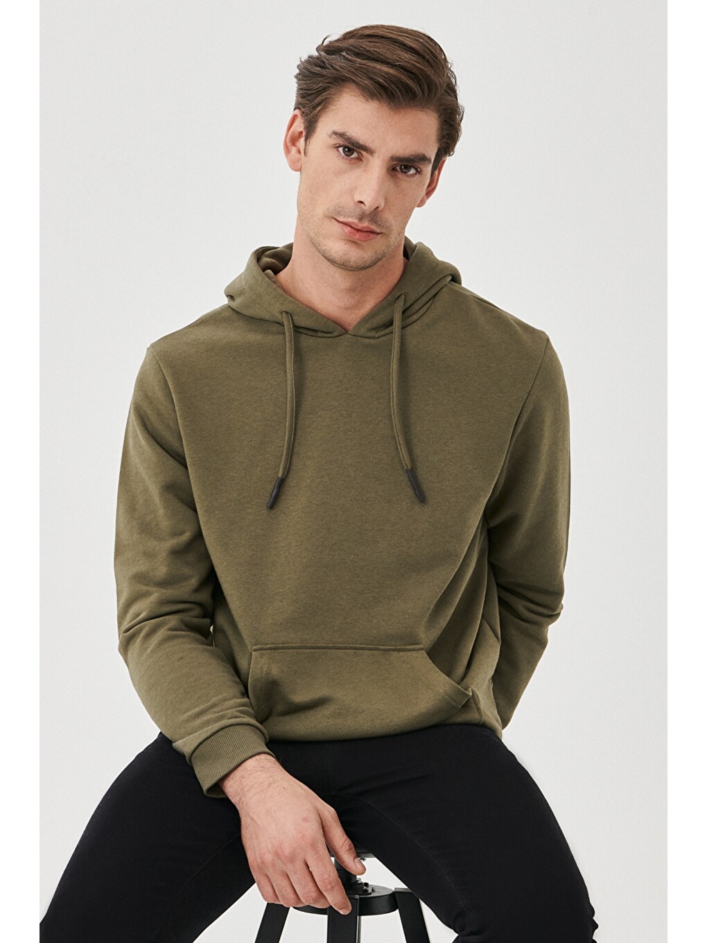 Erkek Haki Standart Fit Kapüşonlu Sweatshirt