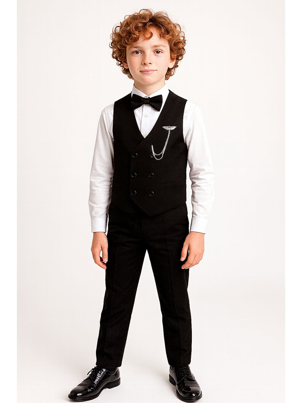 Siyah Erkek Çocuk Modern Kesim Papyonlu Yelekli 3’ lü Set Takım Elbise Ak5350
