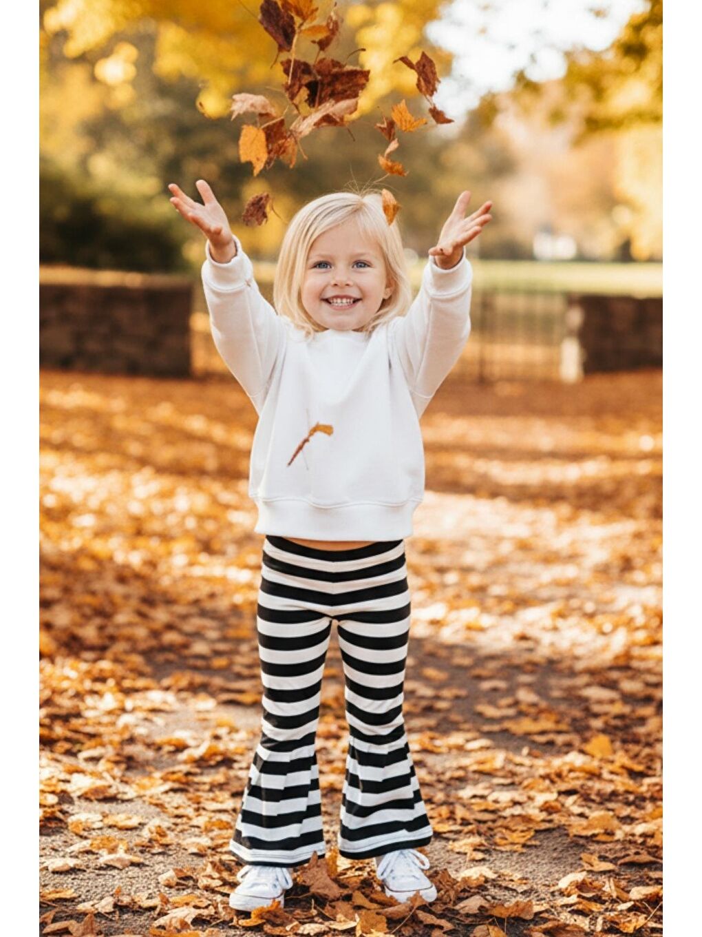 Beyaz Kız Çocuk Koyu Lacivert Çizgili Tayt-1