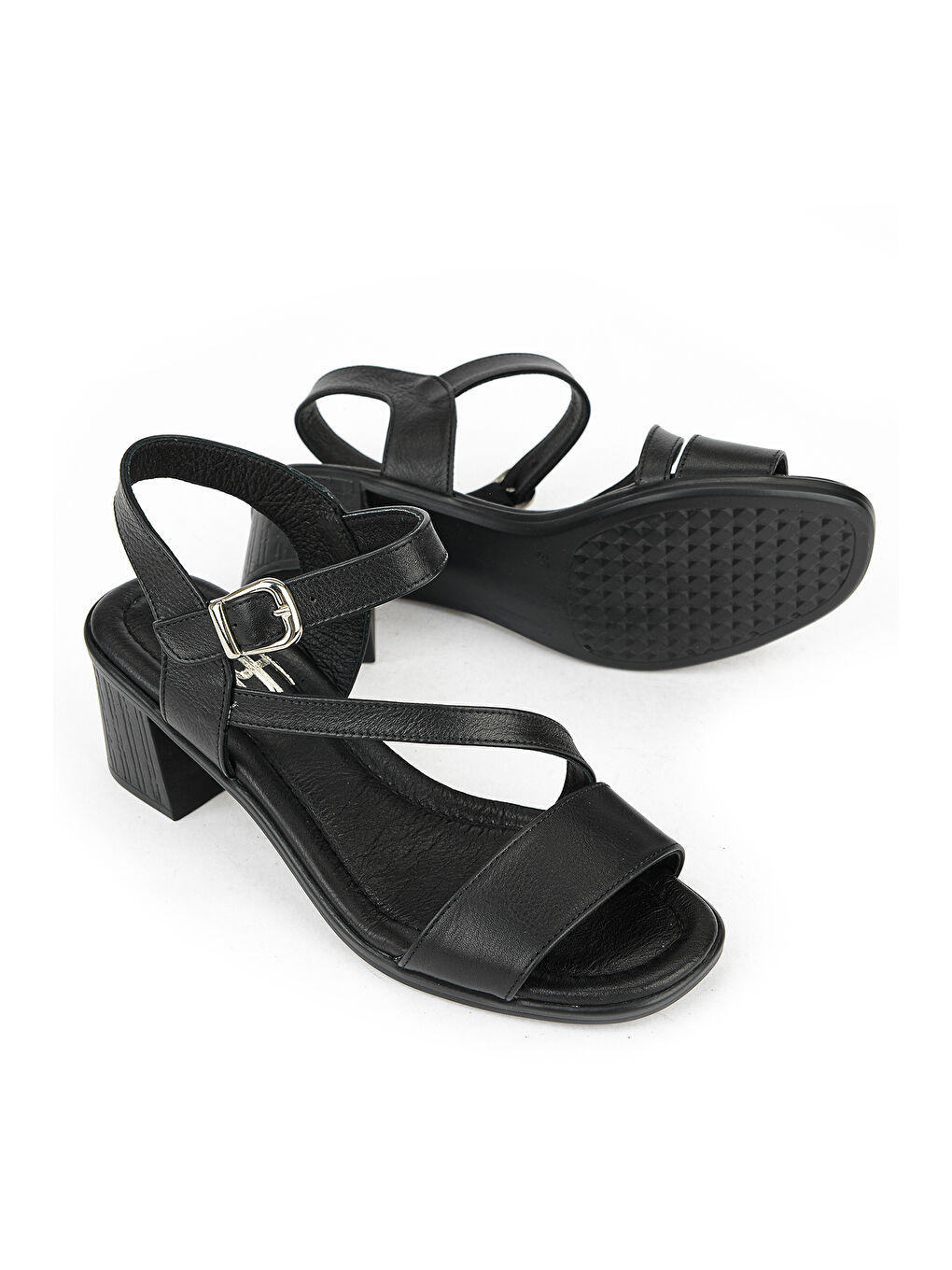 Kadın Hakiki Deri Topuklu Sandalet 1611020Z2219 Siyah-3