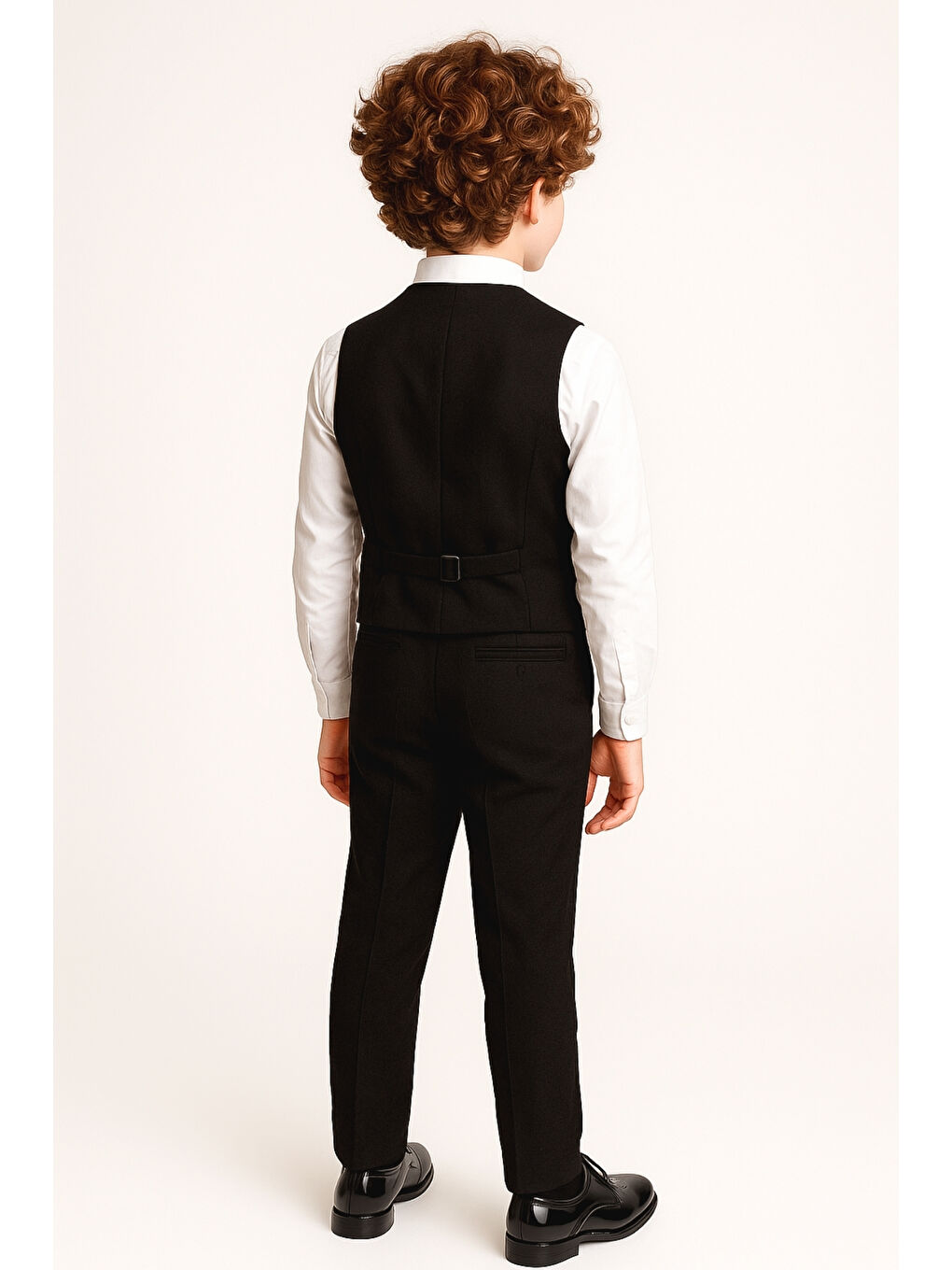 Siyah Erkek Çocuk Modern Kesim Papyonlu Yelekli 3’ lü Set Takım Elbise Ak5350-6