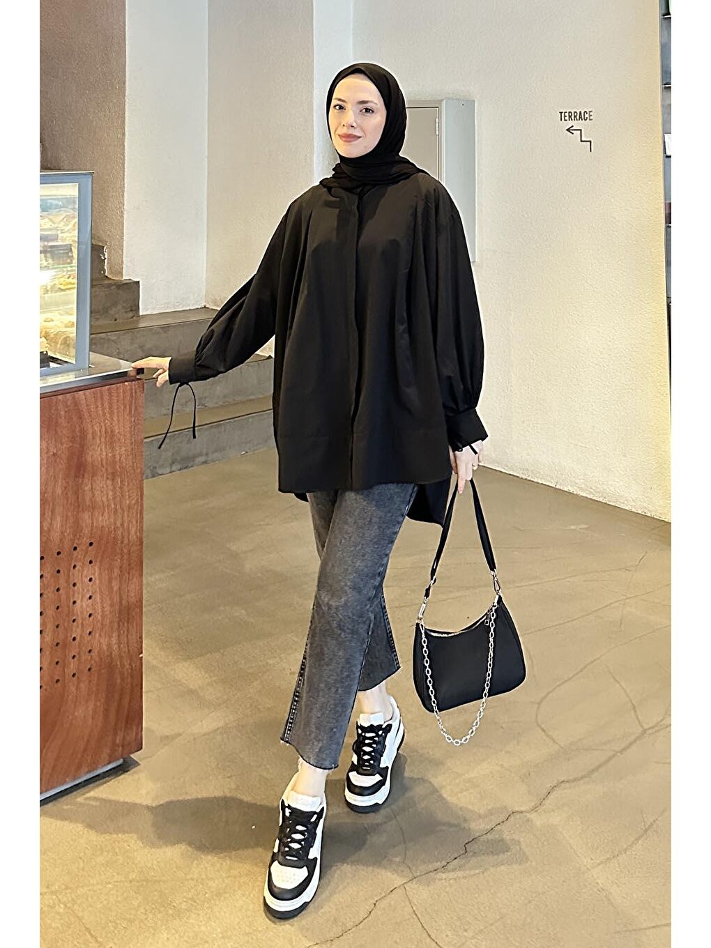 Manşeti Biyeli Tunik Siyah