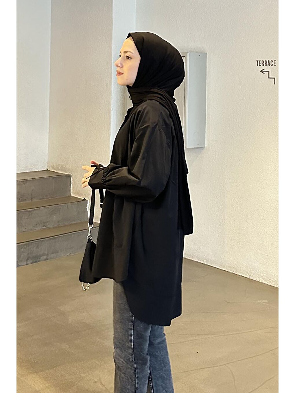 Manşeti Biyeli Tunik Siyah-1