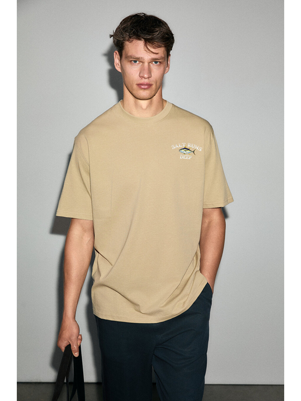 Bej Salty Erkek %100 Organik Pamuklu Yuvarlak Yakalı Baskı Detaylı Vizon T-shirt-1
