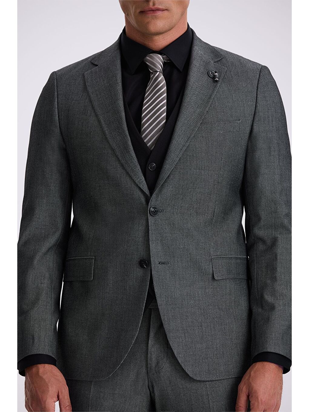 Siyah Slim Fit Mono Yaka Yelekli Çift Yırtmaçlı Takım Elbise-2