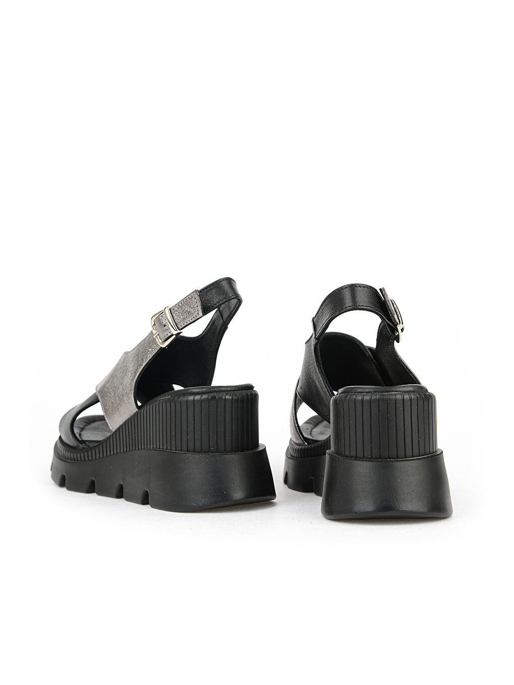 Kadın Hakiki Deri Dolgu Topuk Sandalet 1611020Z2005 Siyah-2