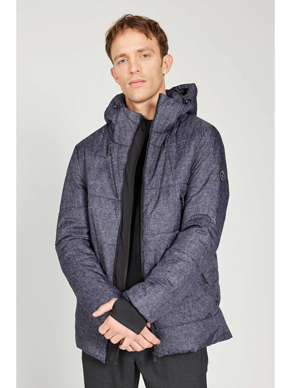 Erkek Antrasit Standart Fit Normal Kesim Kapüşonlu Desenli Mont-2