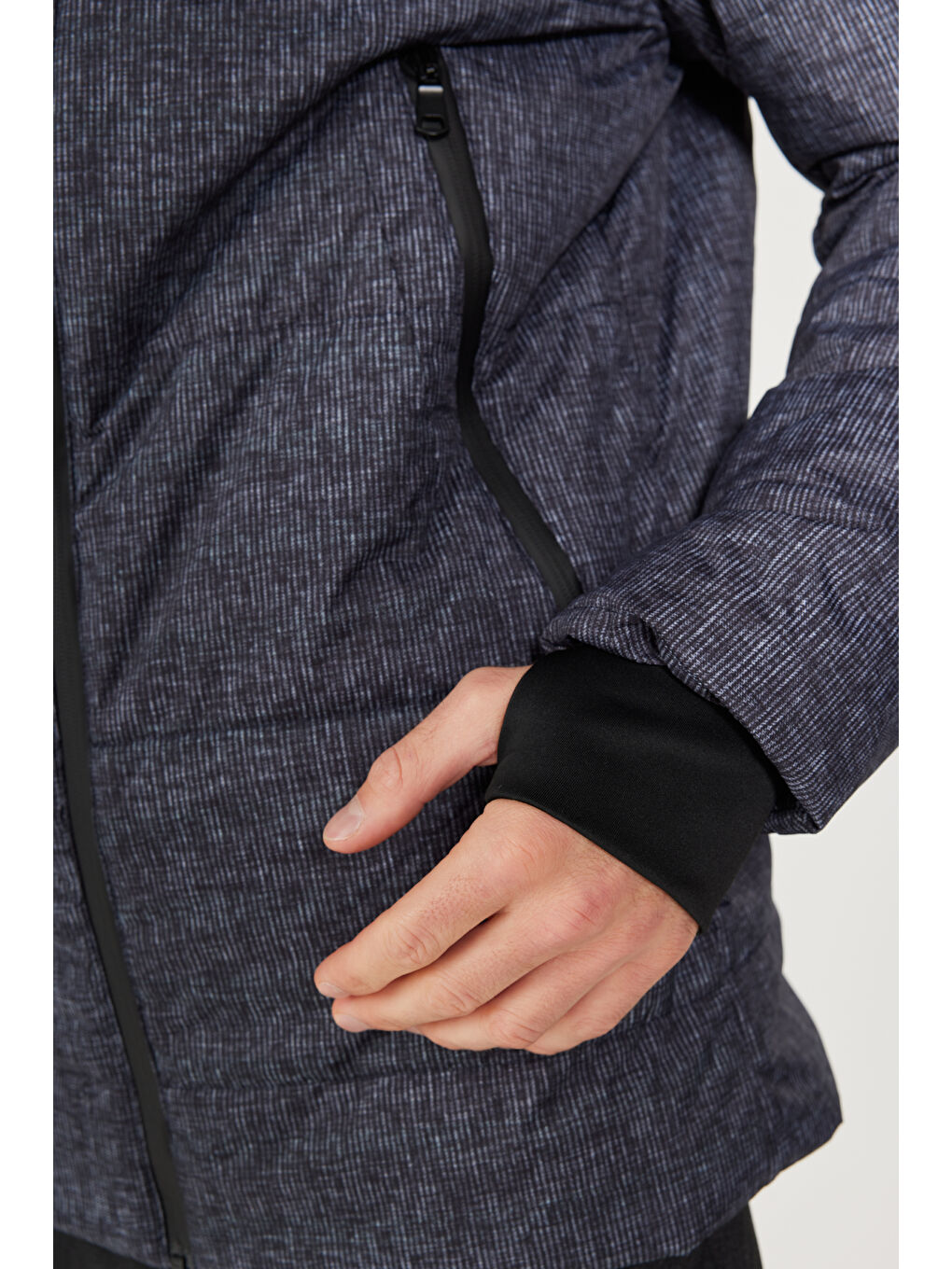 Erkek Antrasit Standart Fit Normal Kesim Kapüşonlu Desenli Mont-6