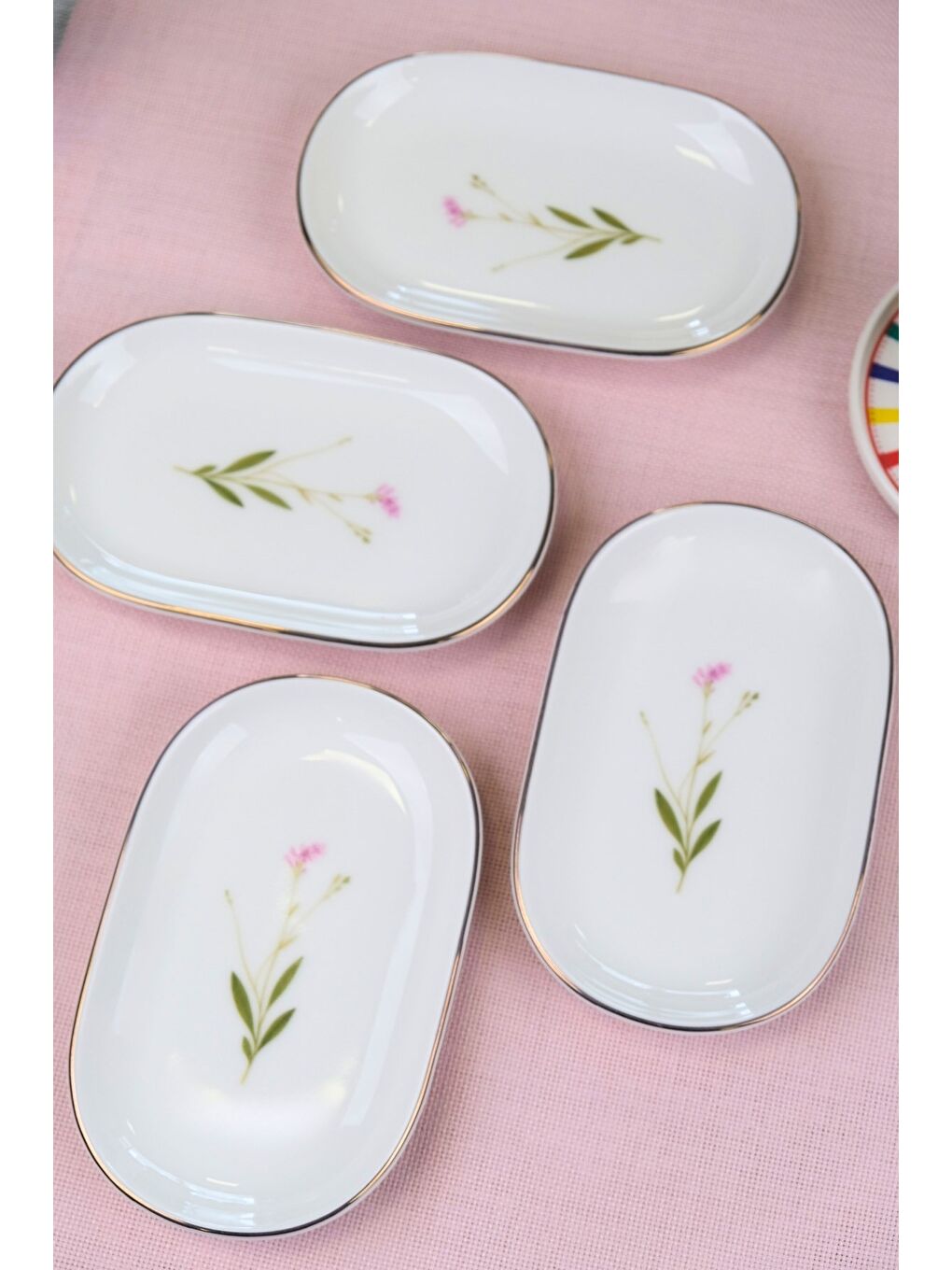 Karışık Porselen Natura Çuha Altın Yaldızlı Oval Kayık Tabak 22,50x14,50x2,50cm 4 LÜ-1