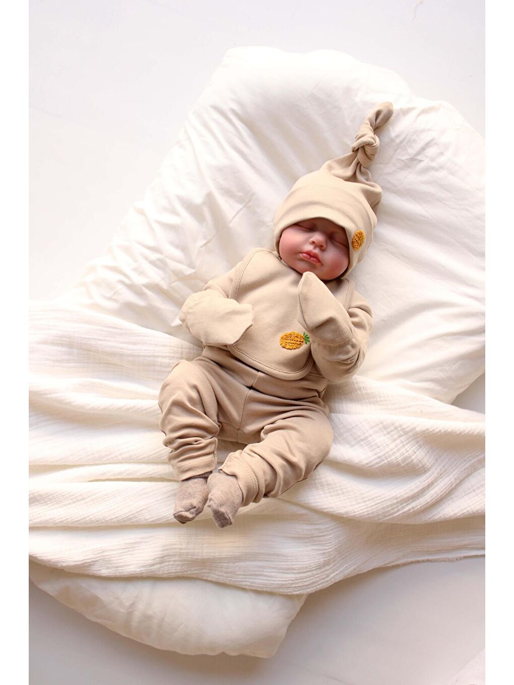 Bej Ananas Nakışlı 5li Uzun Kollu Yenidoğan Set (0-3 Ay)-2