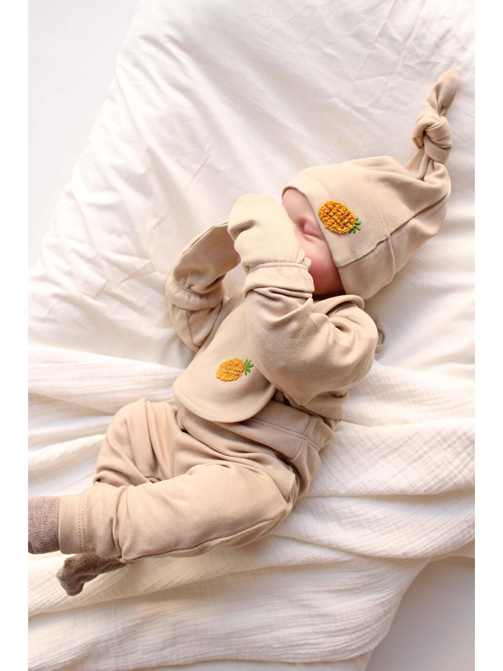 Bej Ananas Nakışlı 5li Uzun Kollu Yenidoğan Set (0-3 Ay)-4