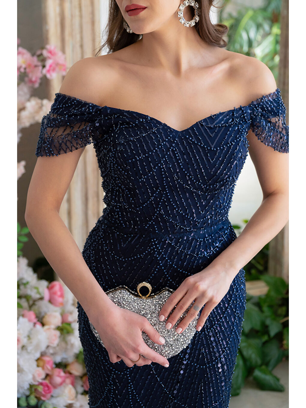 Kadın Lacivert Kayık Yaka Boncuklu Uzun Abiye Elbise-4