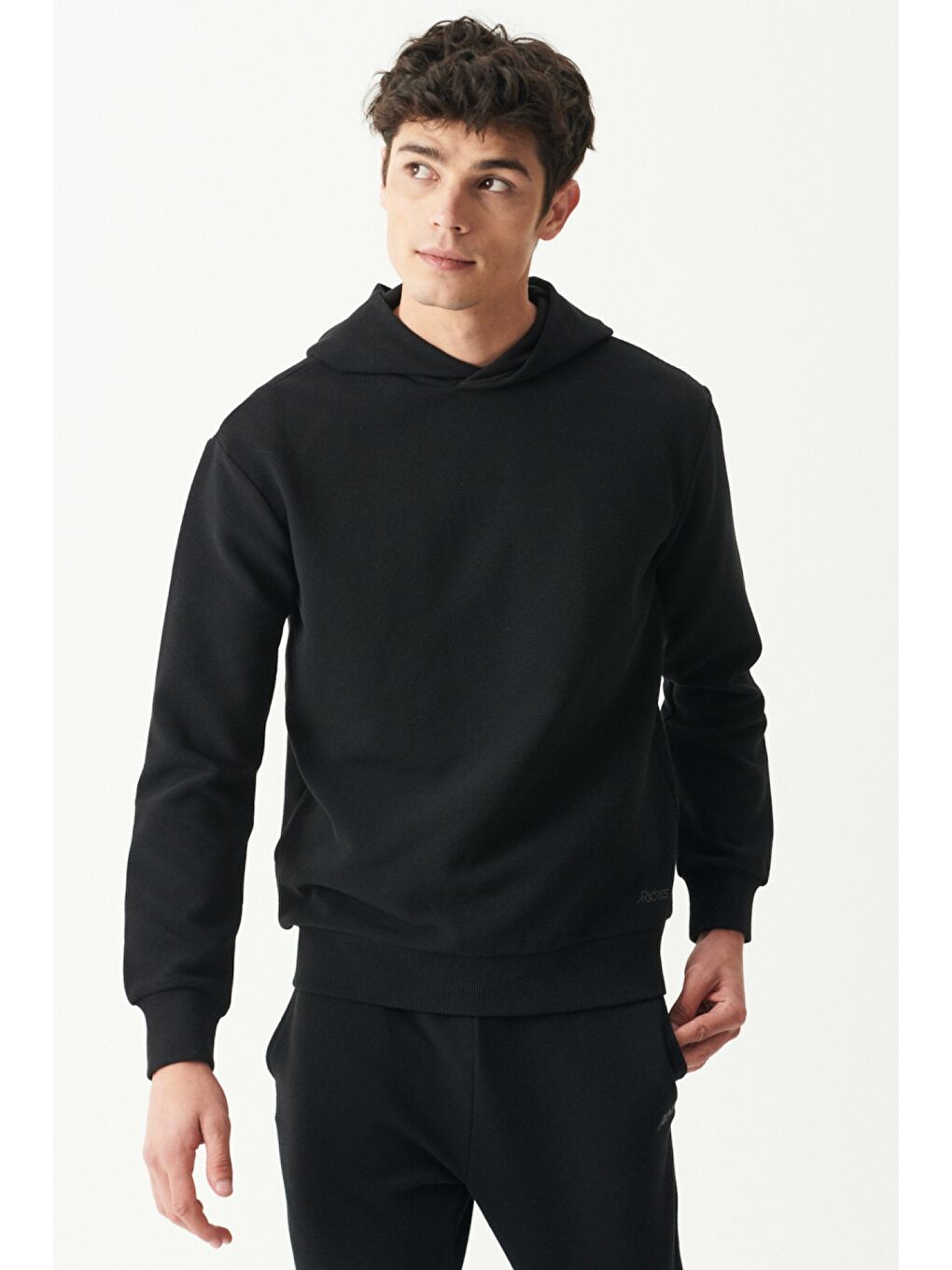 Regular Fit Kapüşonlu Şardonlu Siyah Sweatshirt