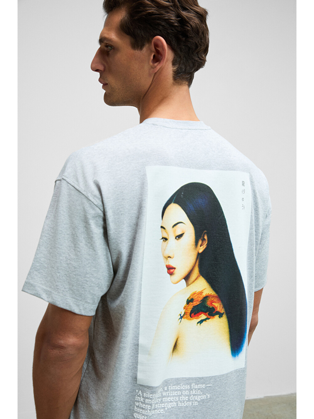 Dragon Erkek Göğsü Ve Sırtı Baskılı %100 Organik Pamuk Oversize Fit Bisiklet Yaka Gri Melanj T-shirt-2