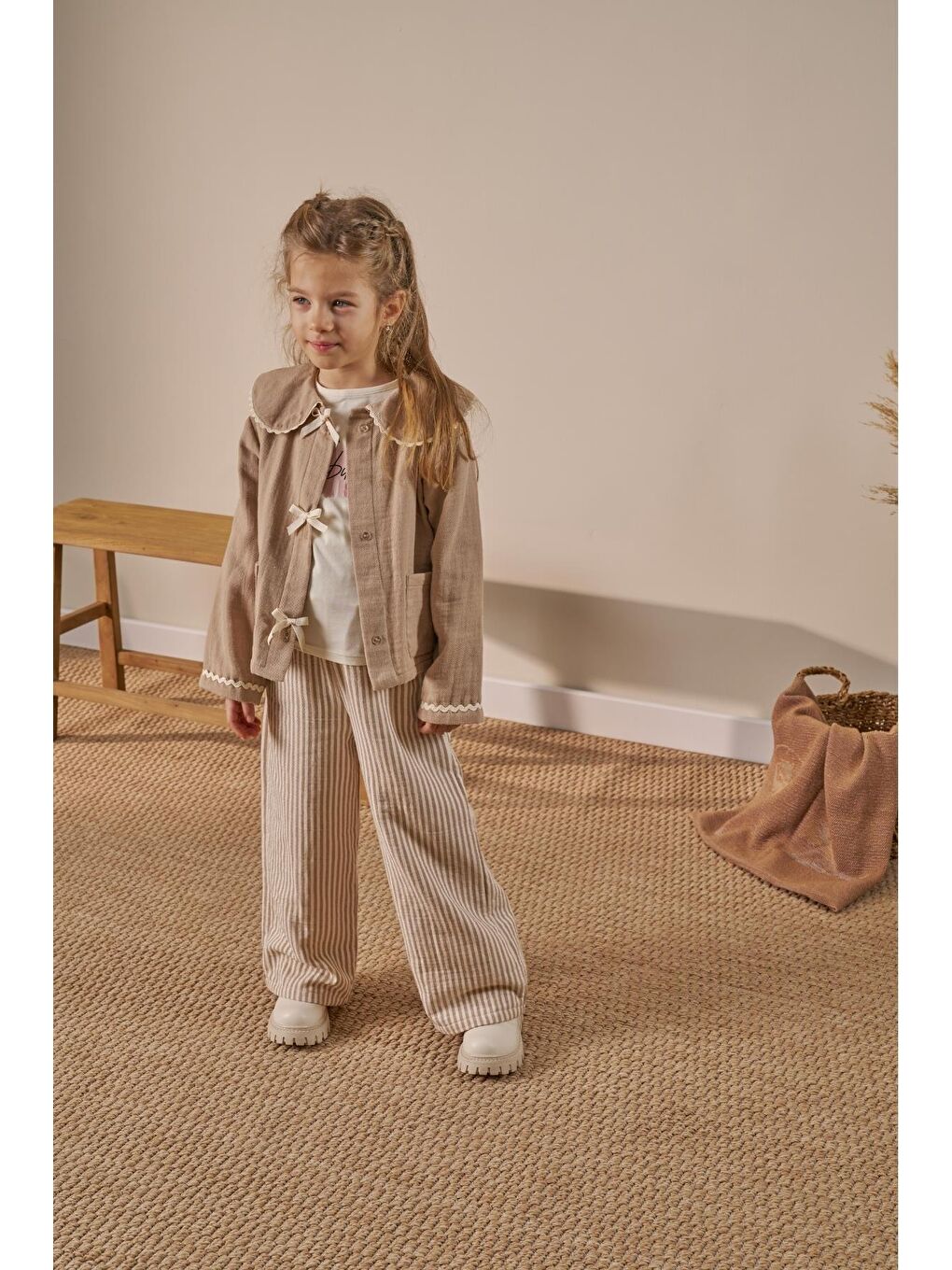 Lacivert Kız Çocuk Pamuklu Kahve Denizci Yakalı Bağcıklı Ceket Çizgili Pantolon Takım - Cep Detaylı-2