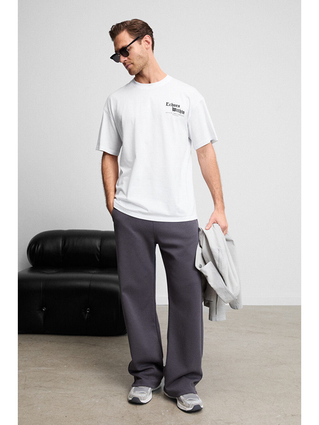 Lıght Erkek Organik Pamuklu Bisiklet Yakalı Nakış Ve Baskı Detaylı Oversıze Fit Beyaz T-shirt