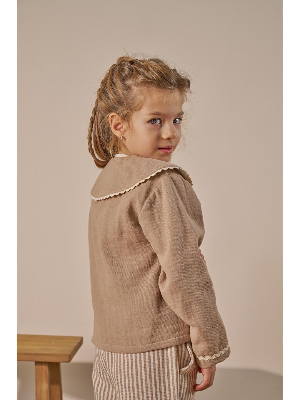 Lacivert Kız Çocuk Pamuklu Kahve Denizci Yakalı Bağcıklı Ceket Çizgili Pantolon Takım - Cep Detaylı-4