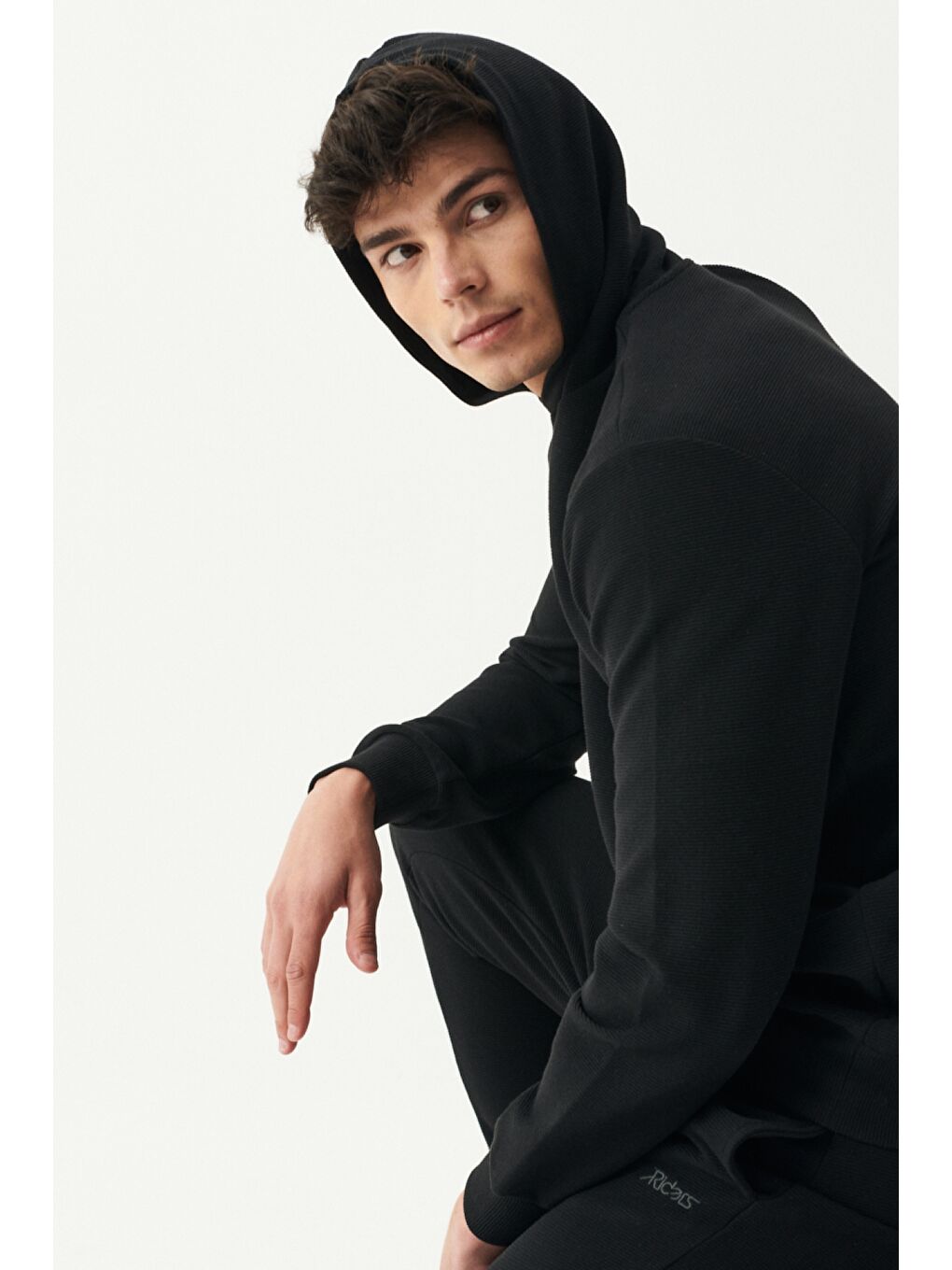 Regular Fit Kapüşonlu Şardonlu Siyah Sweatshirt-3