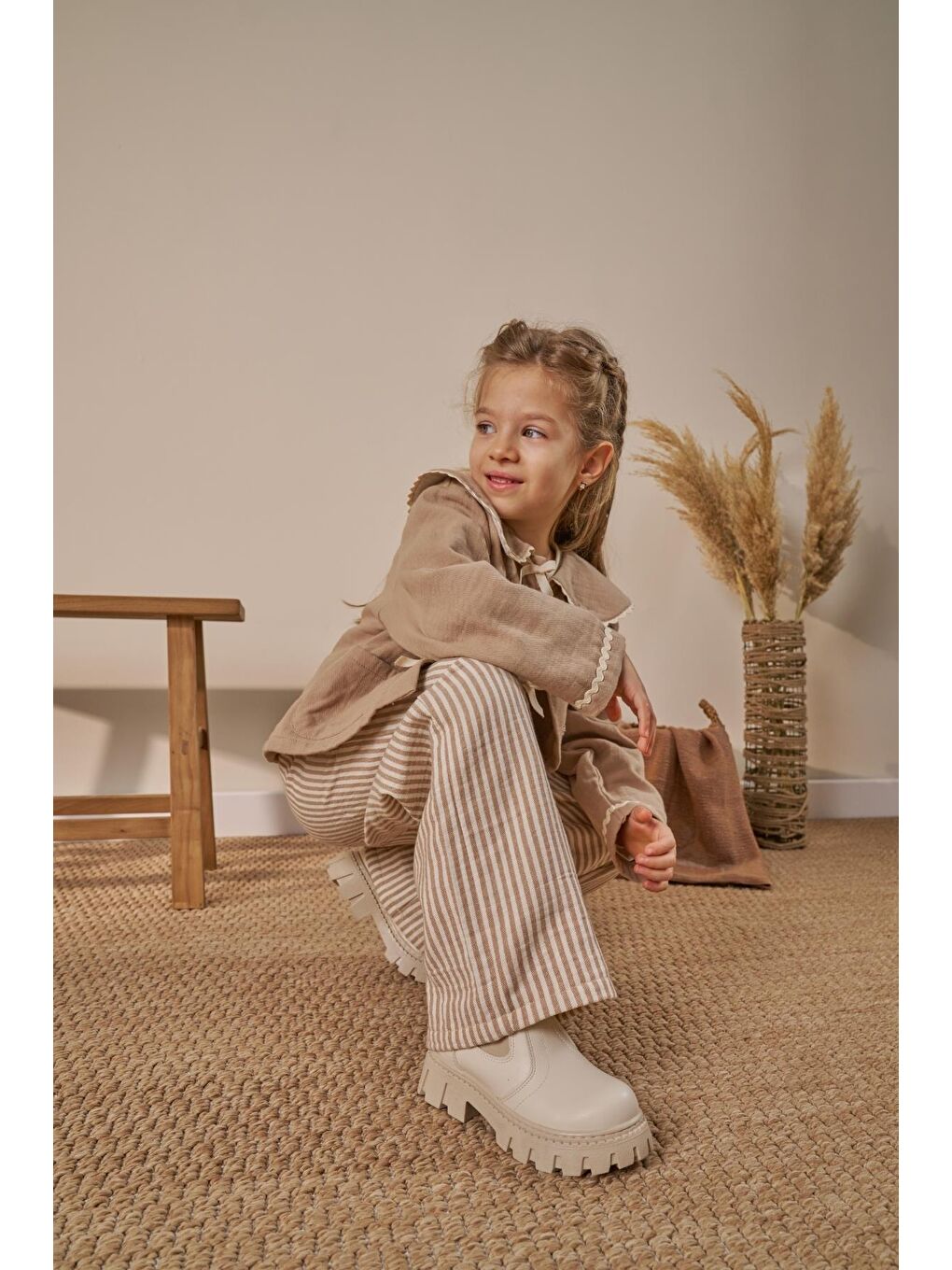 Lacivert Kız Çocuk Pamuklu Kahve Denizci Yakalı Bağcıklı Ceket Çizgili Pantolon Takım - Cep Detaylı-5