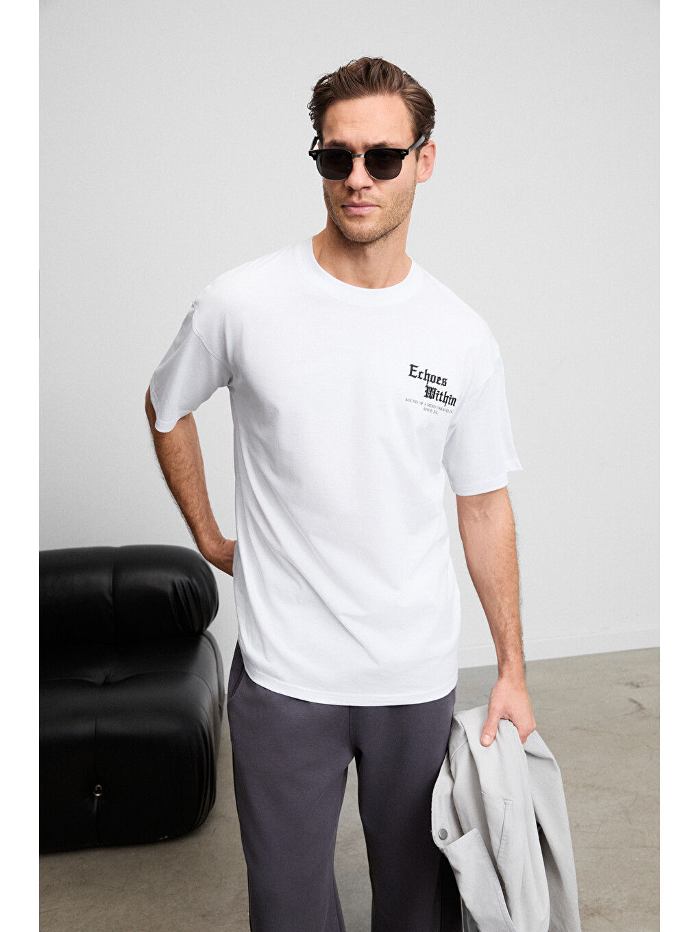 Lıght Erkek Organik Pamuklu Bisiklet Yakalı Nakış Ve Baskı Detaylı Oversıze Fit Beyaz T-shirt-2