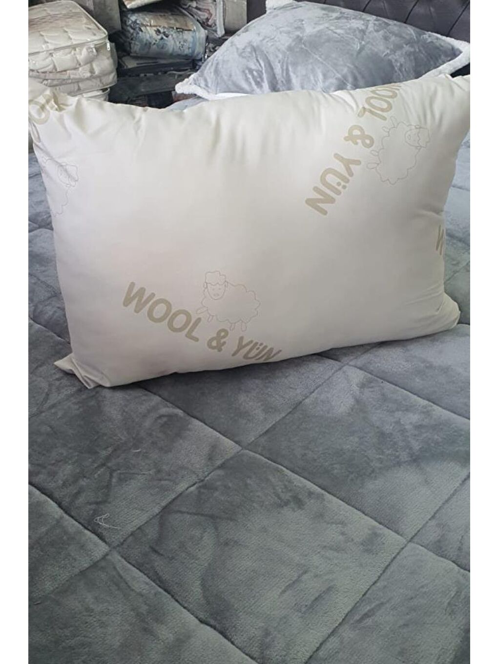 Beyaz Yün Yastık 50x70 Cm-4