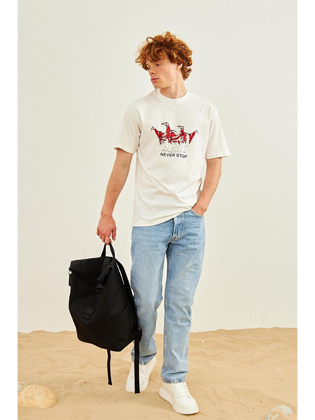 Erkek At Baskılı Oversize Tişört Ekru