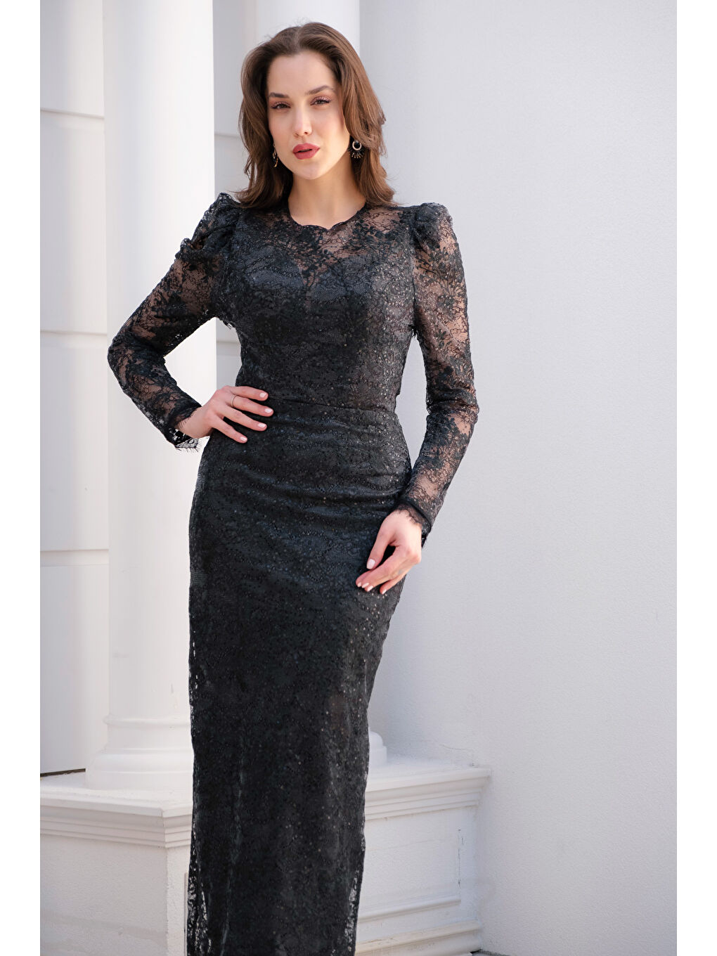 Kadın Siyah Dar Kalıp Bisiklet Yaka Dantelli Uzun Kol Abiye Elbise-2