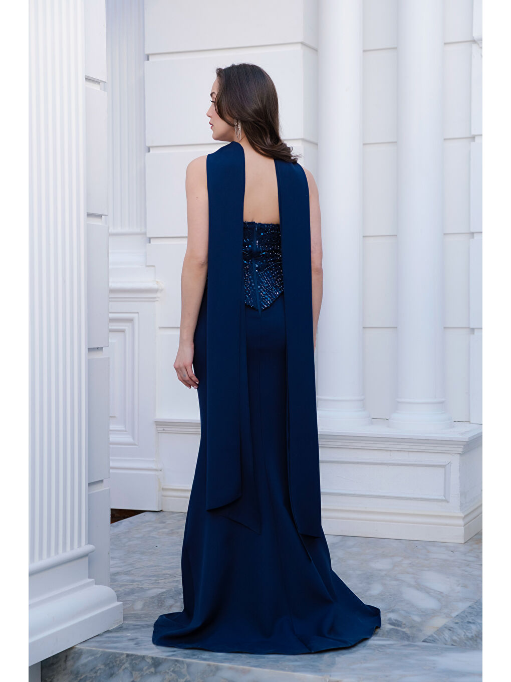 Kadın Lacivert Dar Kalıp Straplez Taşlı Uzun Balık Abiye-5