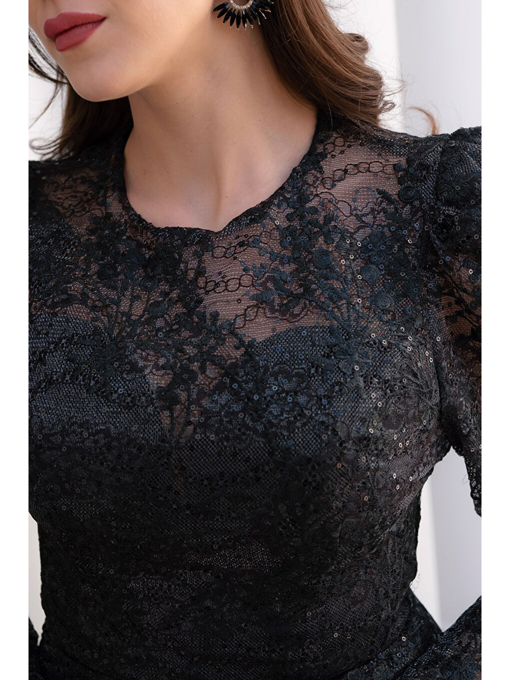 Kadın Siyah Dar Kalıp Bisiklet Yaka Dantelli Uzun Kol Abiye Elbise-4