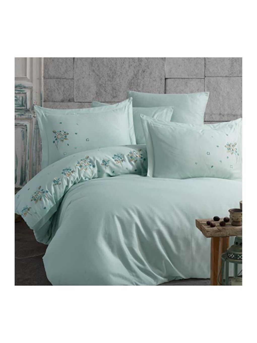 Betty Pamuk Saten Nakışlı Nevresim Takımı Nil Yeşili-1