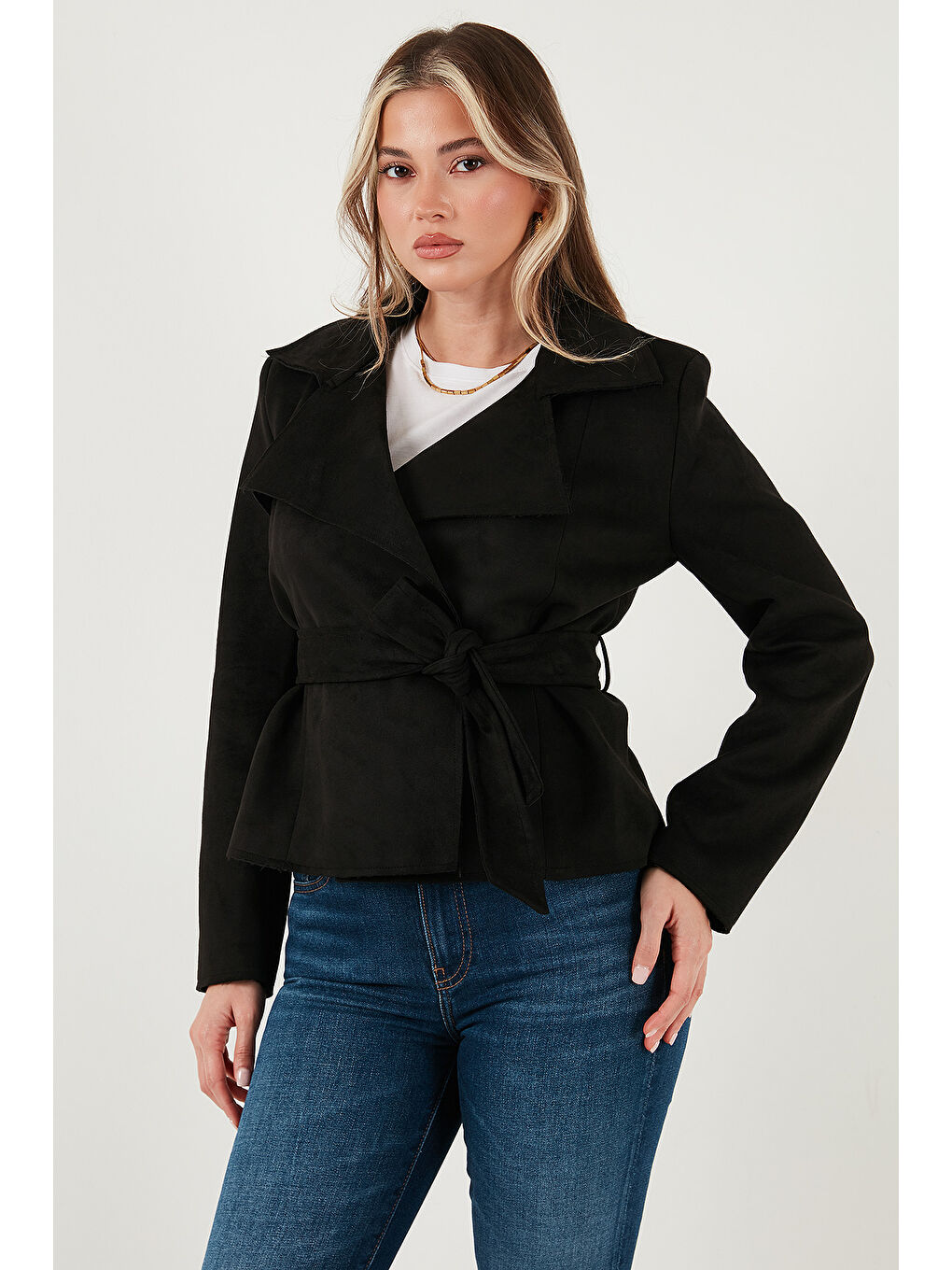 Siyah Regular Fit Kruvaze Yaka Kuşaklı Süet Dokulu Ceket 6839640-2