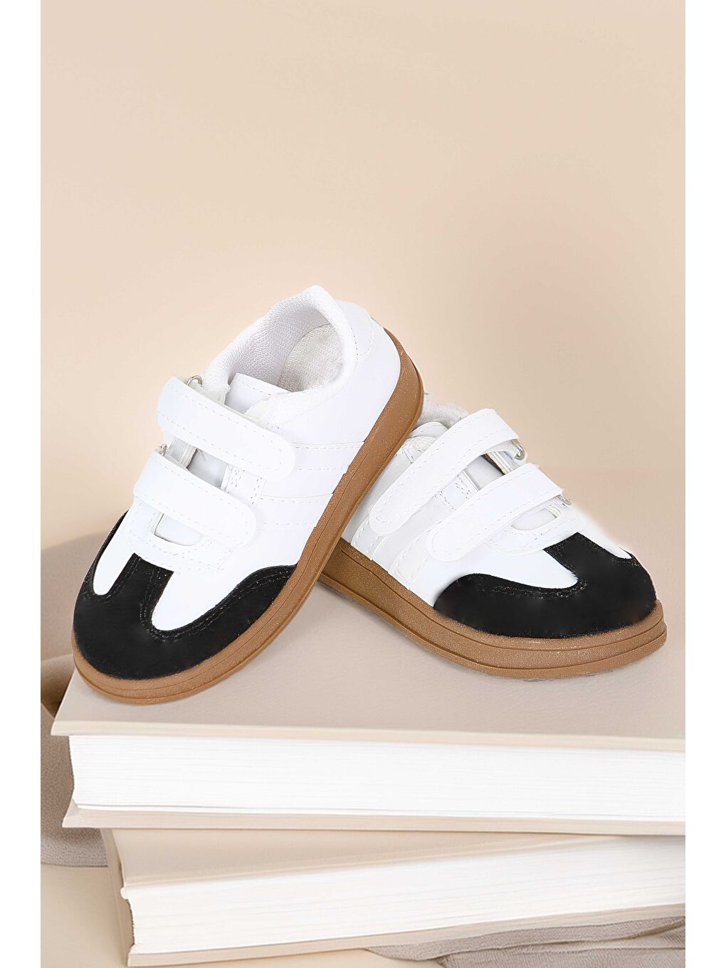 Kız Çocuk Beyaz Beyaz Siyah Çocuk Süet Detaylı Ayakkabı - 27481