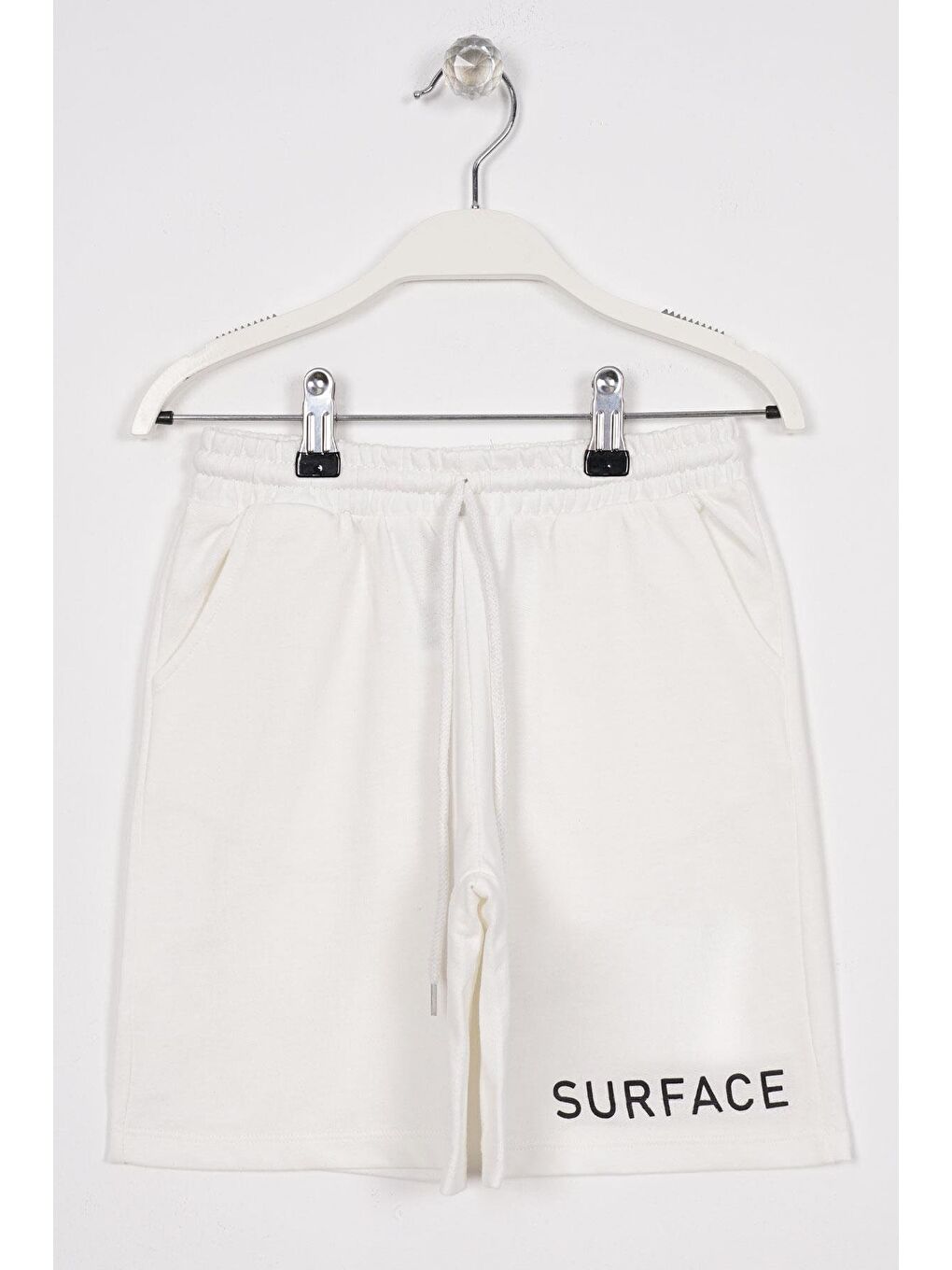 Yazı Baskılı Ekru Renk Erkek Çocuk Kapri