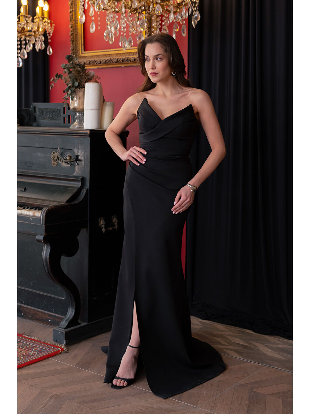 Kadın Siyah Kedi Kulağı Pileli Uzun Abiye Elbise