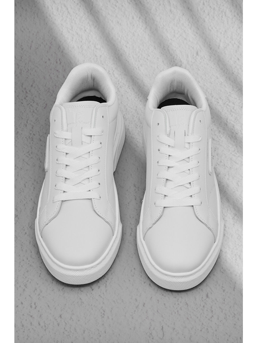 Erkek Beyaz Rahat Kalıp Termo Taban Bağcıklı Spor Ayakkabı-1