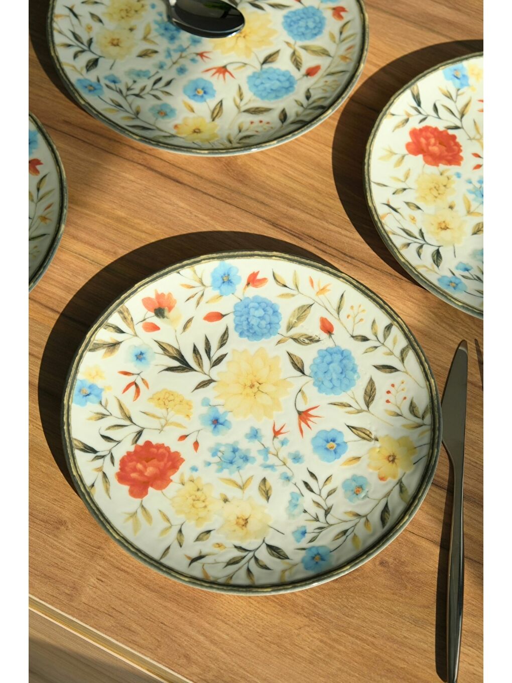 Karışık Porselen Fiori Tuval Pasta Tabağı 20cm 4 Kişilik 4 Parça TVL4PTPRS1212-1