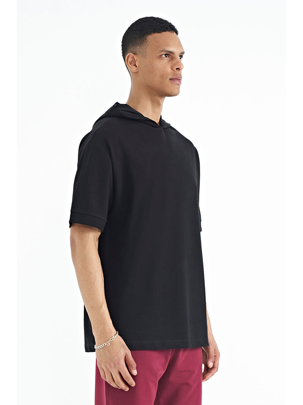 Siyah Kapüşonlu Kol Etiket Detaylı Oversize Erkek Tişört - 88179-4