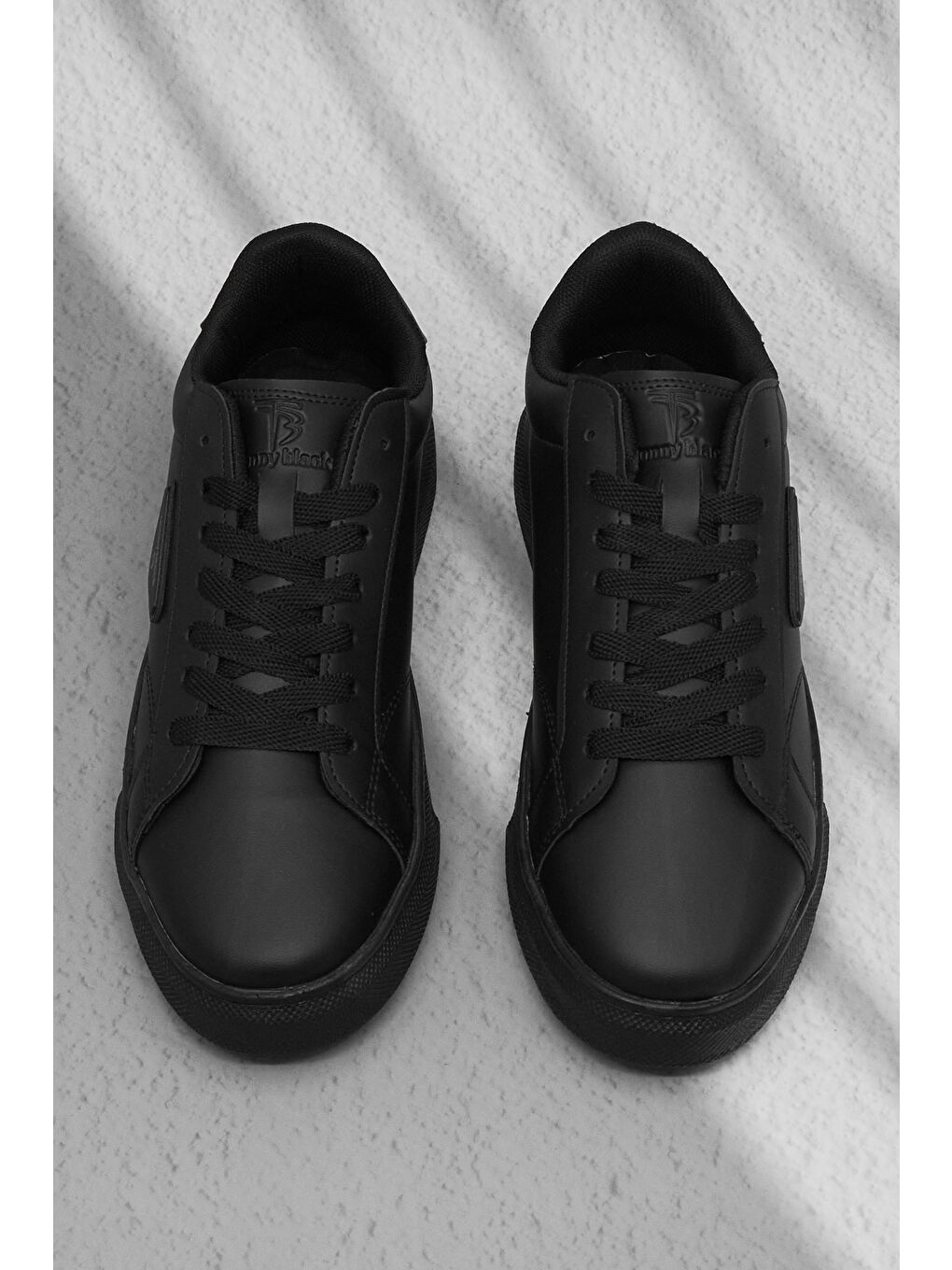 Erkek Siyah Rahat Kalıp Termo Taban Bağcıklı Spor Ayakkabı-1