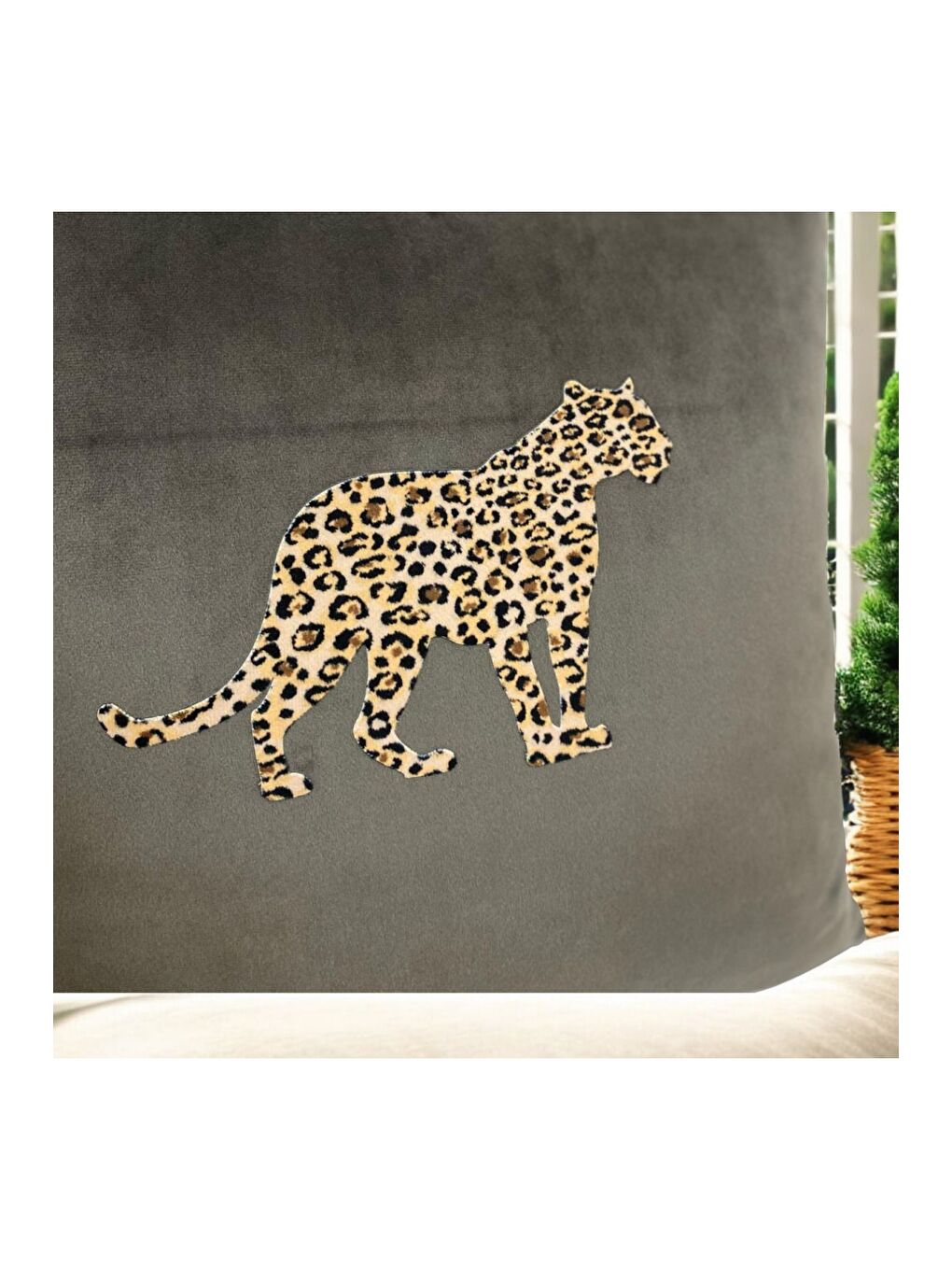 Antrasit Renk Leopar Desen Dekoratif Kırlent Kılıfı 45x45-3