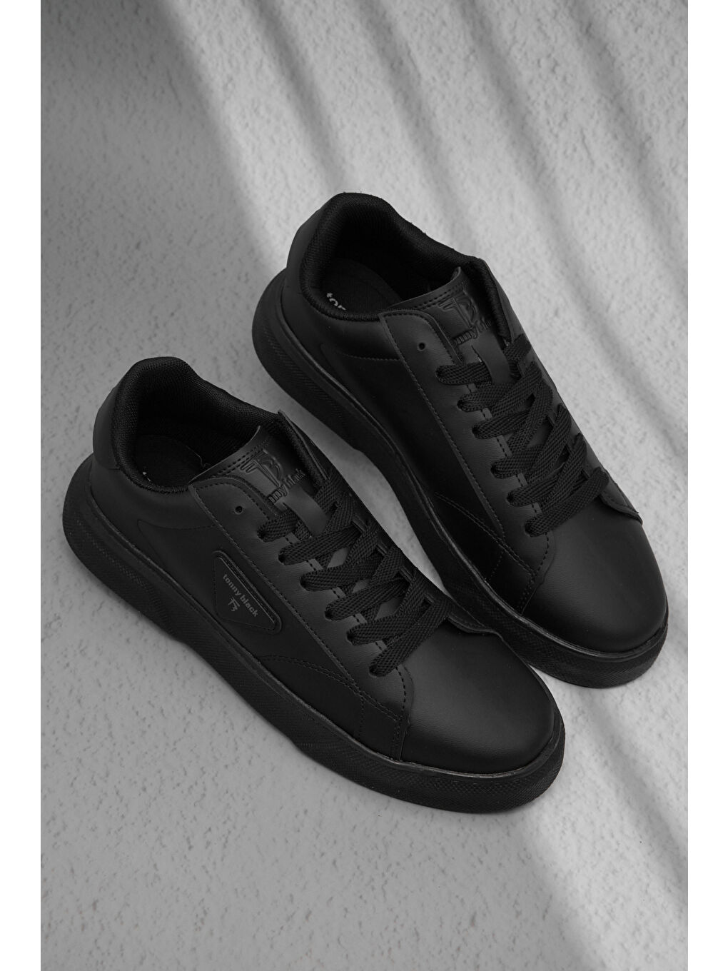 Erkek Siyah Rahat Kalıp Termo Taban Bağcıklı Spor Ayakkabı-3