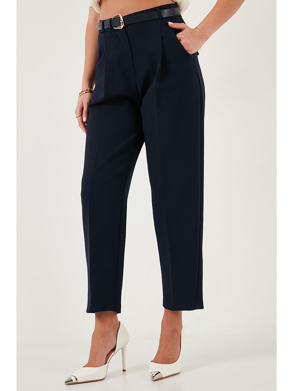 Lacivert Regular Fit Yüksek Bel Düz Paça Kemerli Pantolon 68350938