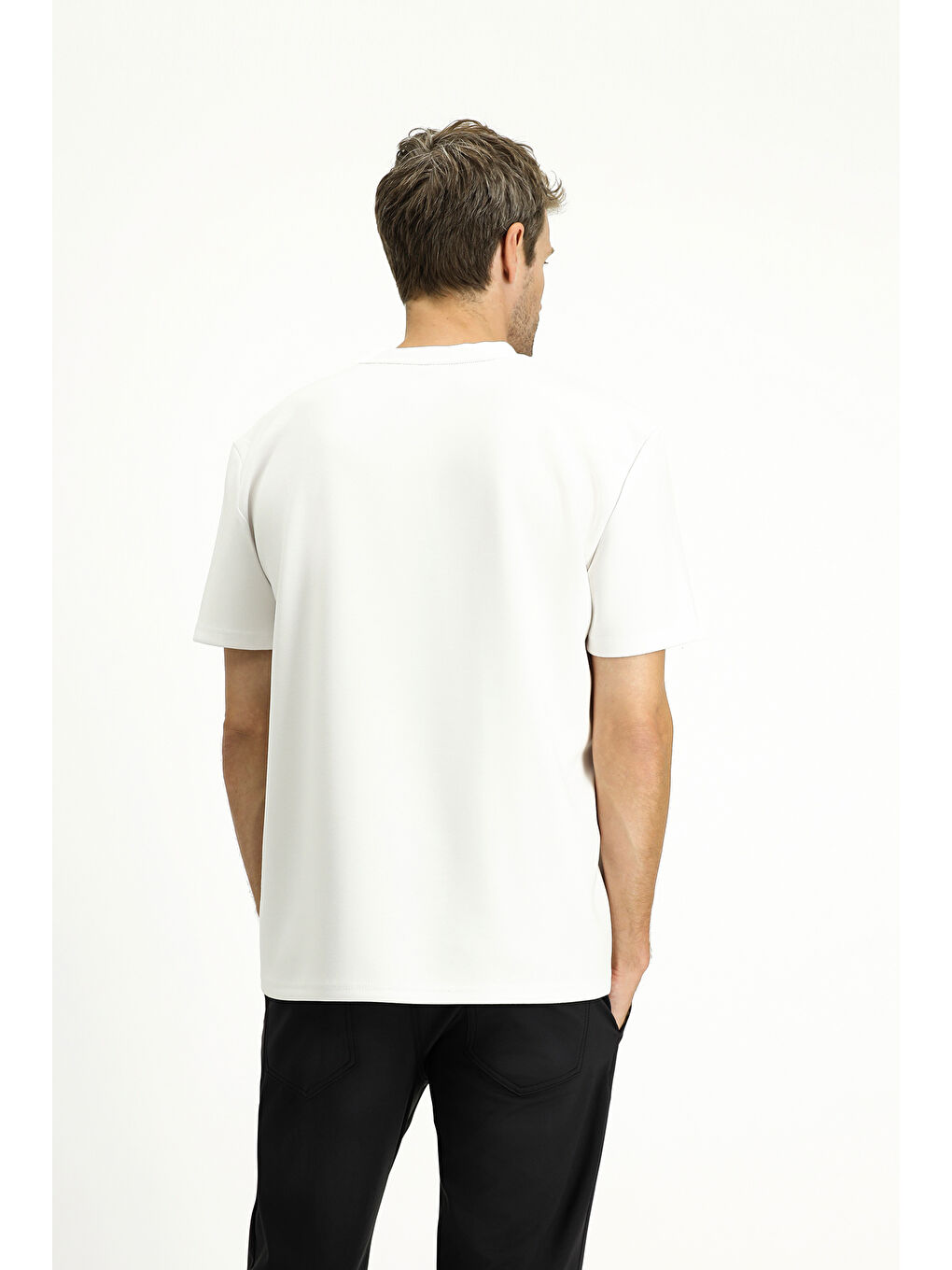 Beyaz BİSİKLET YAKA OVERSİZE Elastanlı BASKILI TİŞÖRT-3