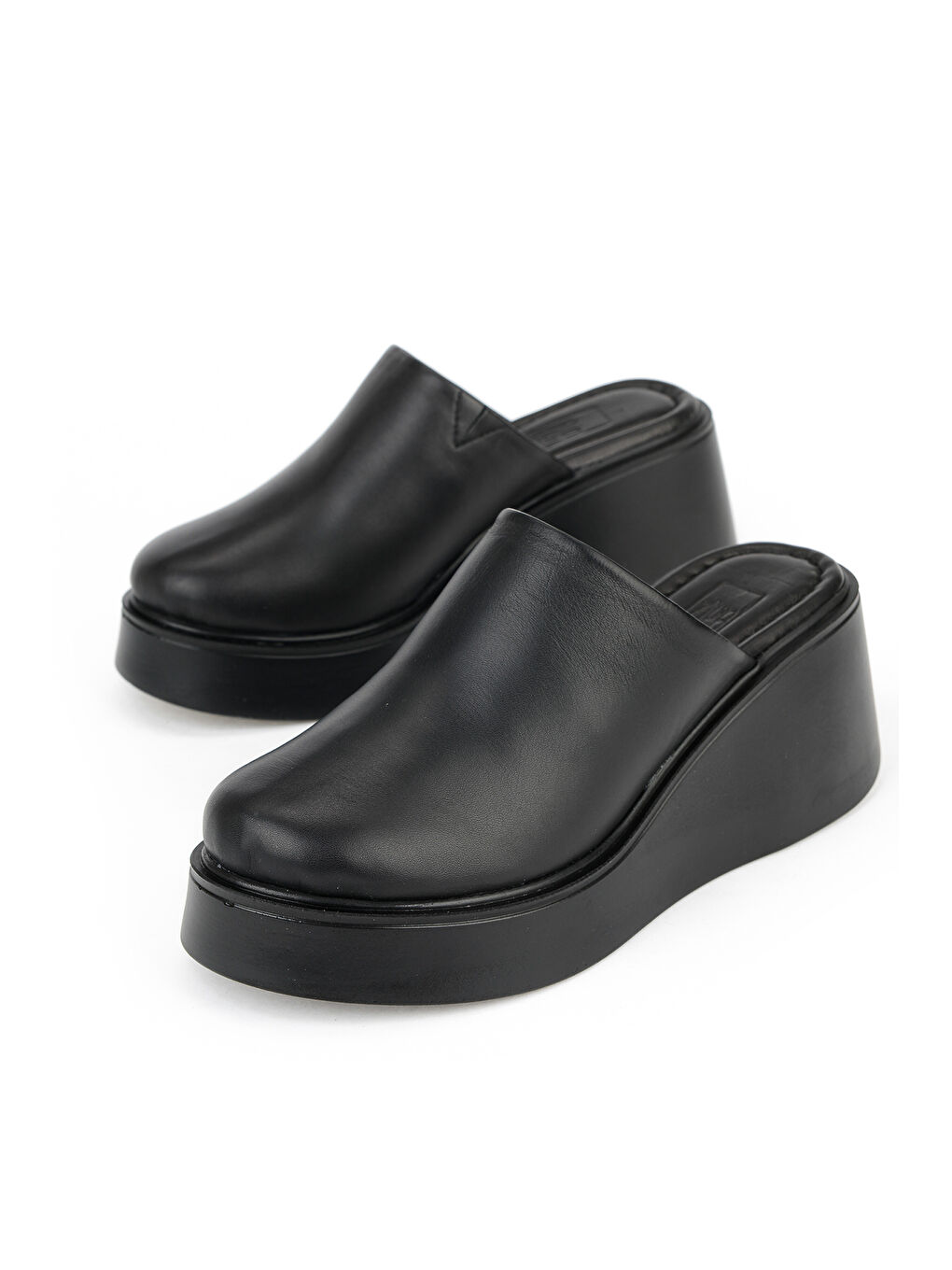 Kadın Hakiki Deri Dolgu Terlik 1611047Z1712 Siyah-4